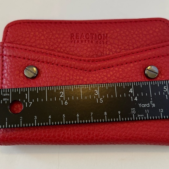 Kenneth Cole reaction red pebble leather zip around wallet - Picture 7 of 8